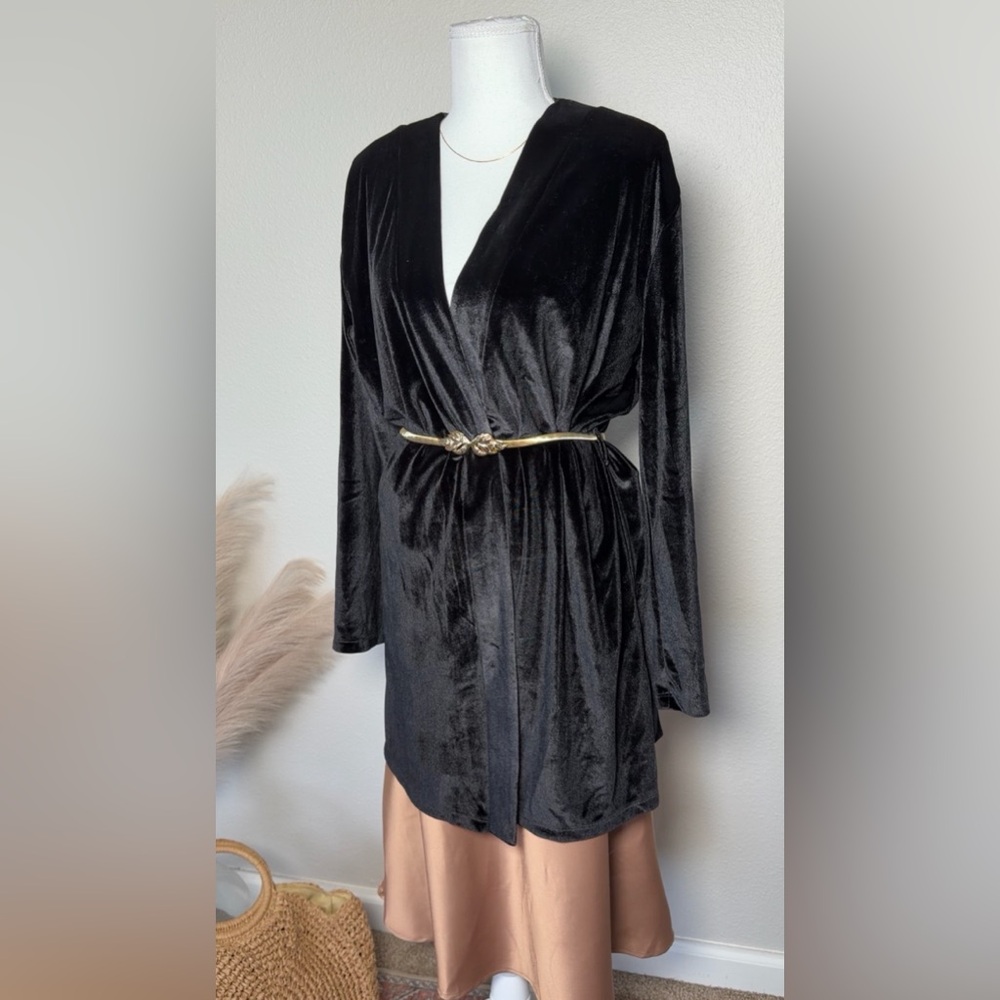 Forever 21 - Black Velvet Like Sophisticated Open Cardigan